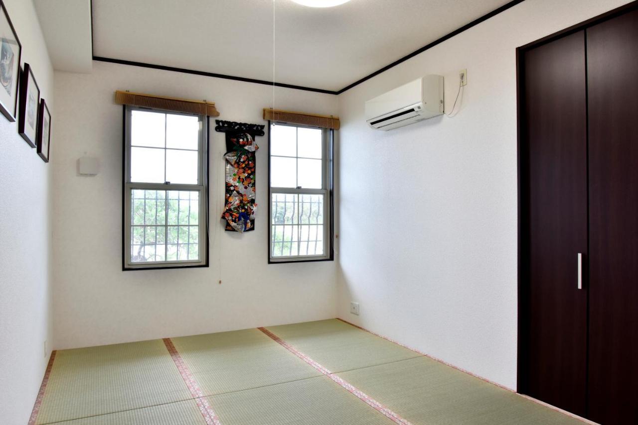 Maeda Biru House Villa Onna Exterior photo