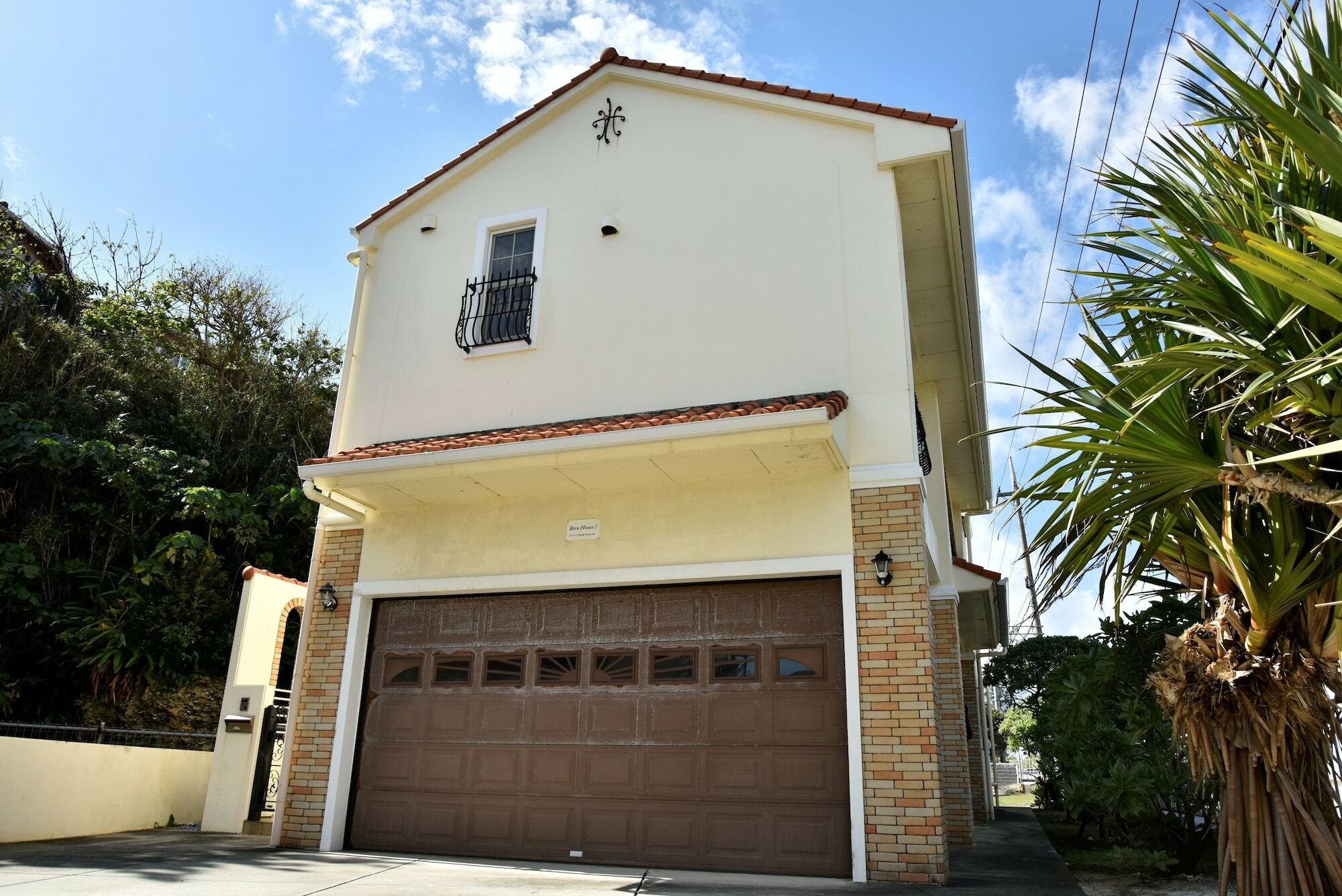 Maeda Biru House Villa Onna Exterior photo